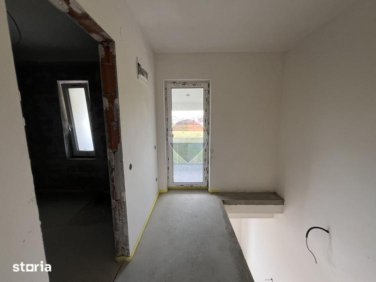 Casă cu 4 camere cu Teren 600 Mp în Țiglari