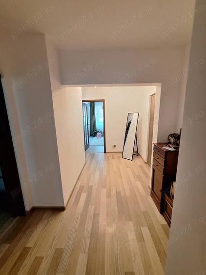 Apartament cu 3 camere decomandat în Mazepa 1