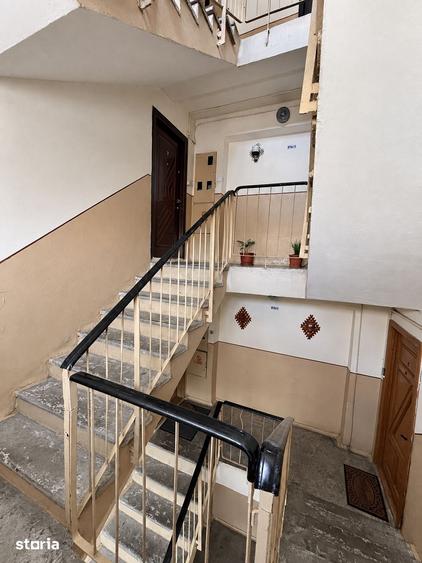 Apartament cu 4 camere în Est