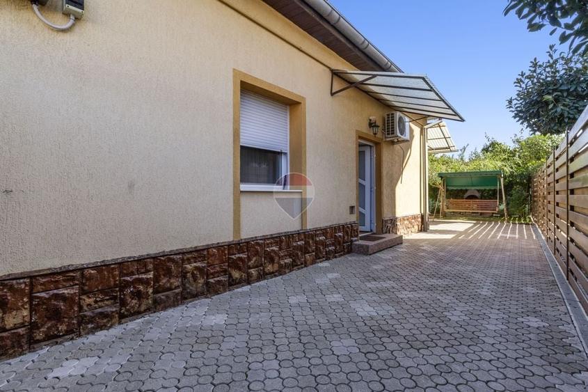 Casă individuală cu 4 camere cu Teren 250 Mp în Grădiște