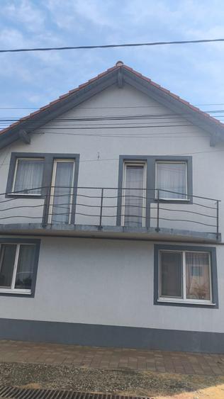 Casă cu 18 camere cu Canalizare în Nord-Est