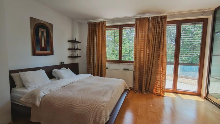 Casă individuală cu 11 camere cu Piscina în Corbeanca