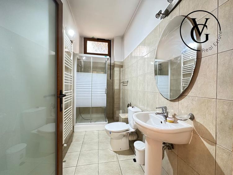 Casă individuală cu 5 camere cu Canalizare în Babadag