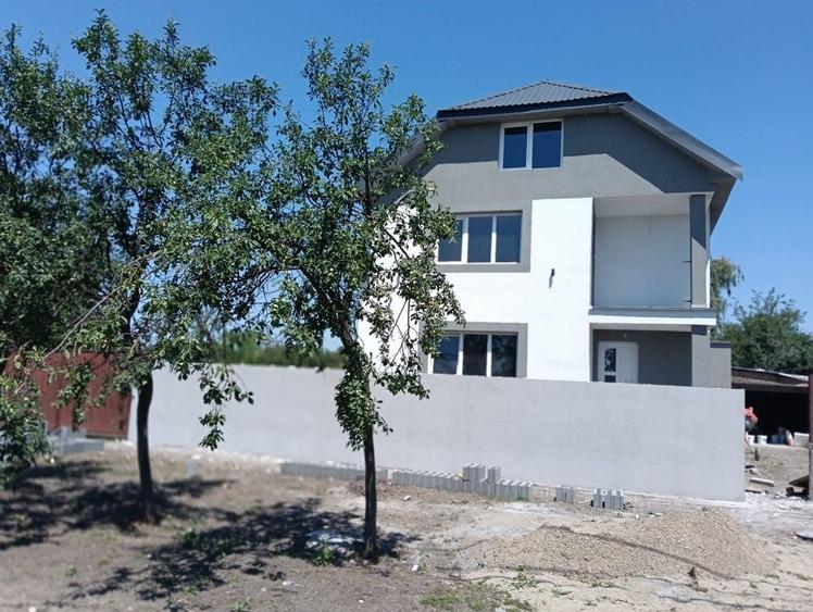 Casă cu 4 camere în Becicherecu Mic