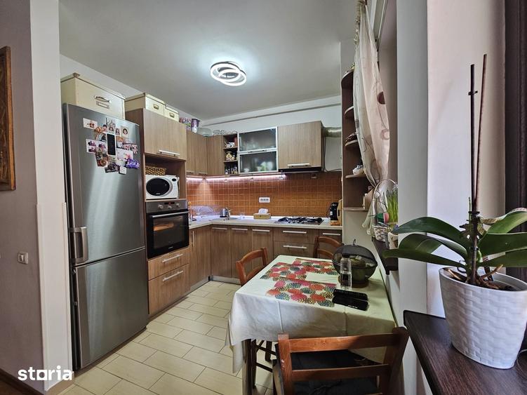 Apartament cu 3 camere în Ghencea