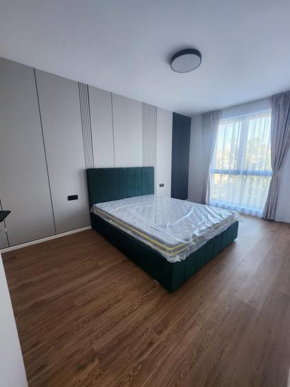 Apartament cu 2 camere semidecomandat, mobilat în Florești