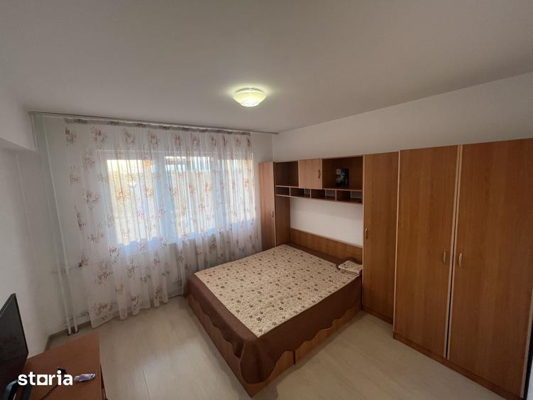 Apartament cu 2 camere decomandat în Malu Roșu