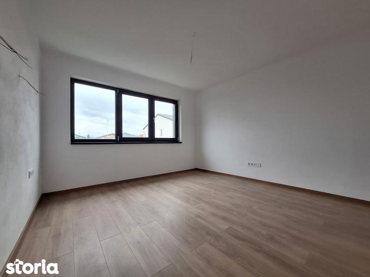 Casă cu 2 camere cu Teren 207 Mp în Sânpetru
