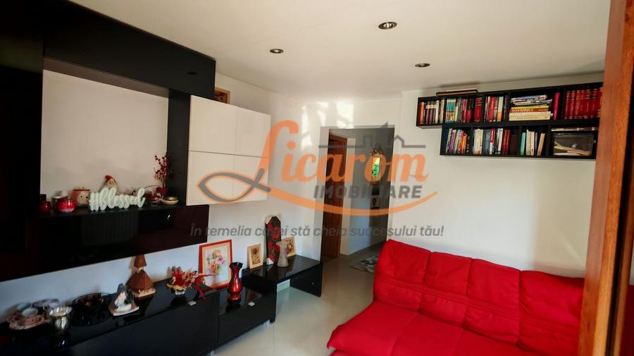 Apartament cu 2 camere decomandat, mobilat în Blumăna
