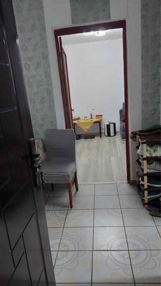 Garsonieră decomandată în Petros