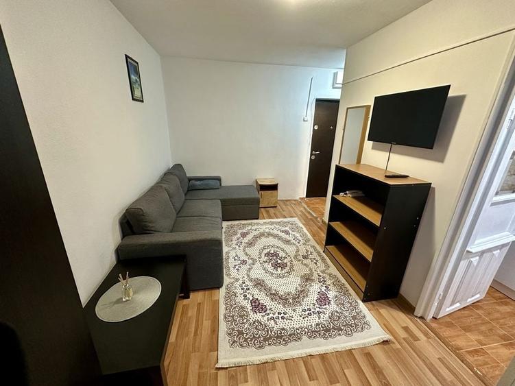 Garsonieră decomandată în Olteniței