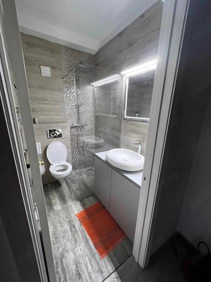 Garsonieră decomandată în Iris