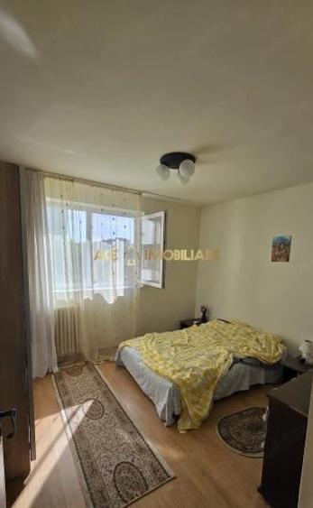 Apartament cu 2 camere semidecomandat, mobilat în Drumul Taberei