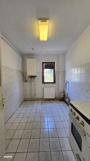 Apartament cu 4 camere în Central