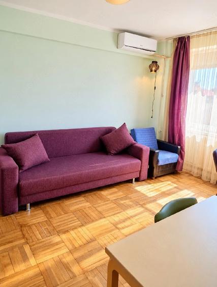 Apartament cu 3 camere semidecomandat în Ultracentral