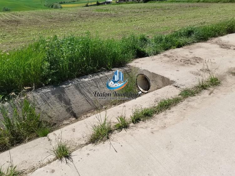 Teren Construcții intravilan de 8500 mp, în Periferie