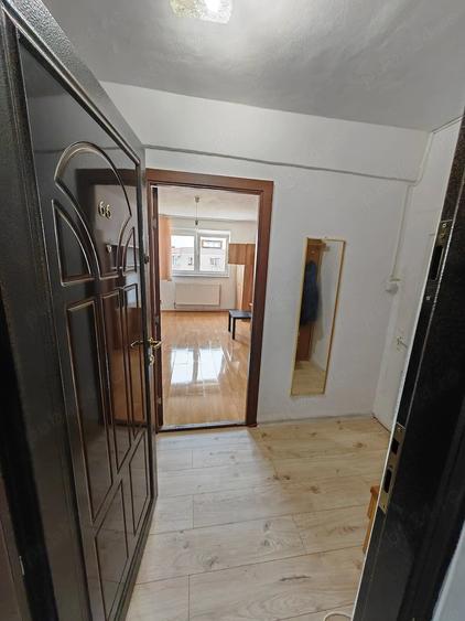 Garsonieră decomandată în Bartolomeu