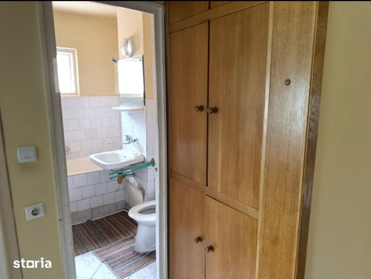 Apartament cu 3 camere decomandat în Micro 17