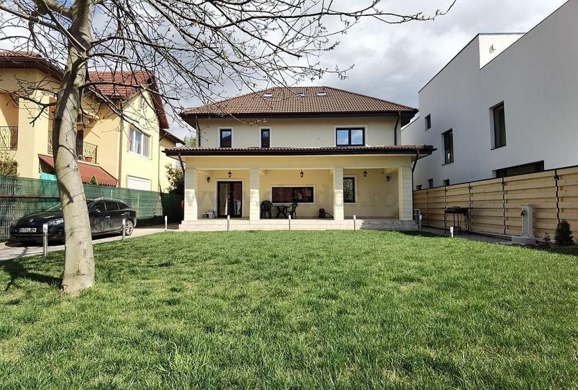 Casă individuală cu 6 camere cu Piscina în Iancu Nicolae