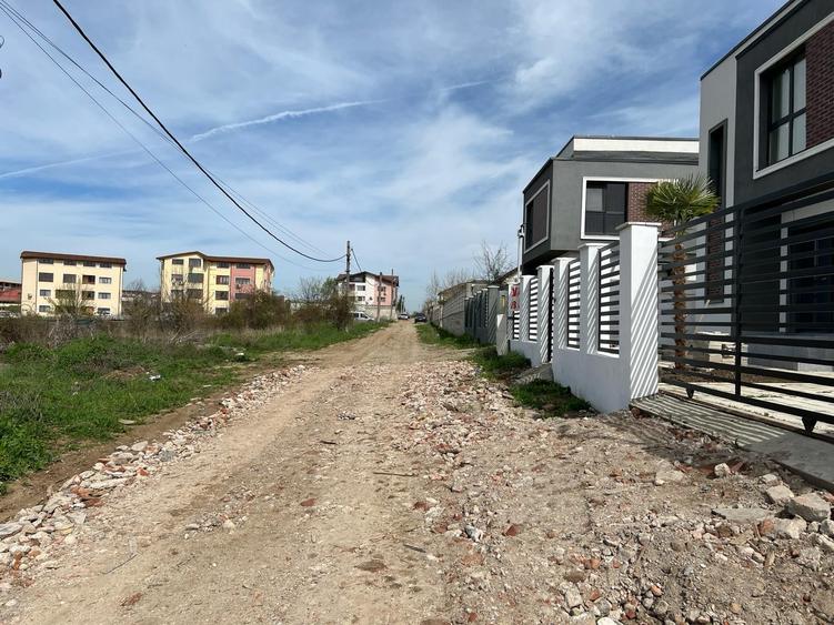 Teren Construcții intravilan de 850 mp, în Sud