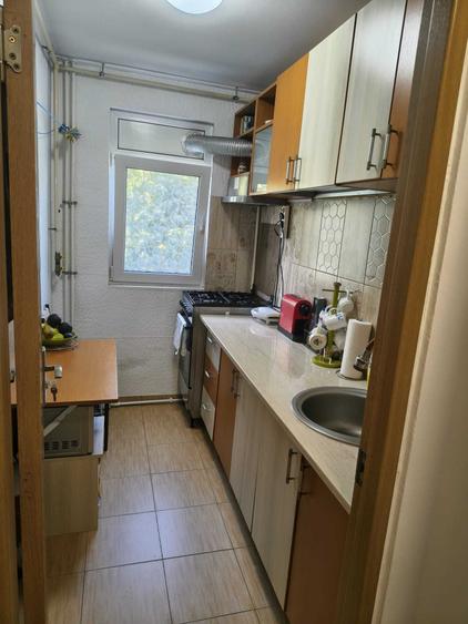Apartament cu 2 camere semidecomandat în Progresul