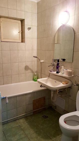 Apartament cu 2 camere semidecomandat în Cățelu