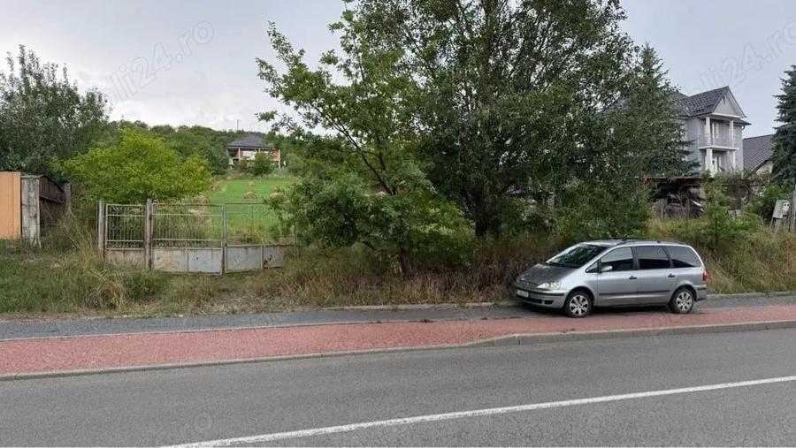 Teren de 2000 mp, în Central