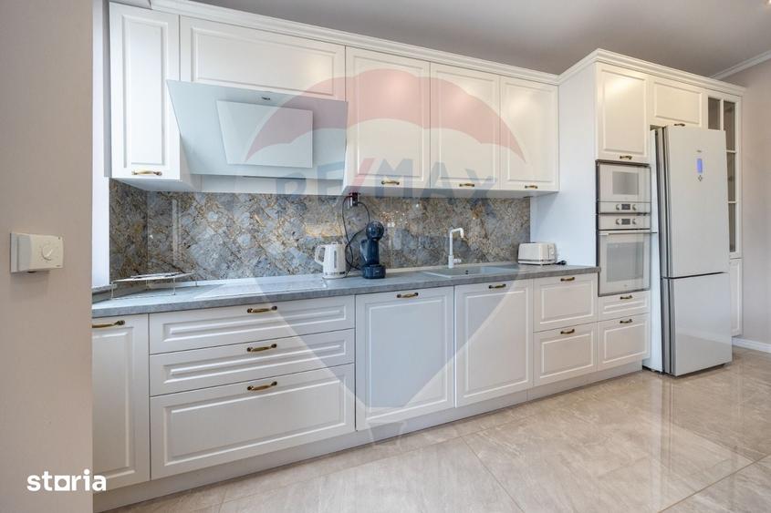 Apartament cu 3 camere în Schei