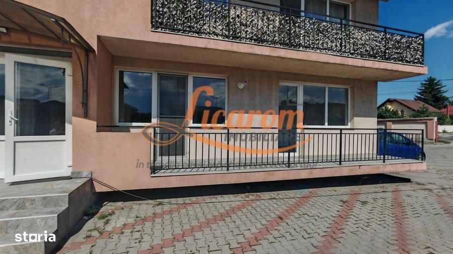 Apartament cu 3 camere, mobilat în Central