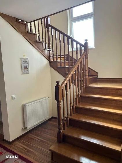 Casă cu 5 camere cu Teren 1550 Mp în Central