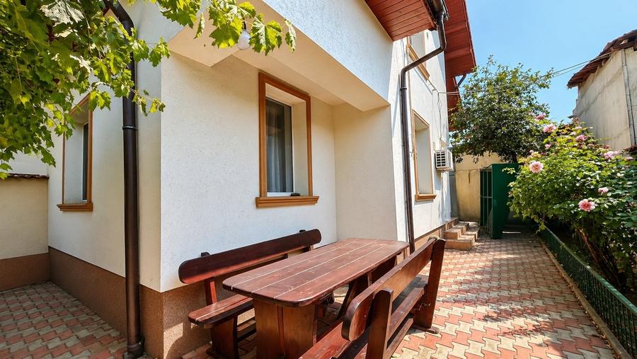 Casă individuală cu 4 camere cu Canalizare în Chitila