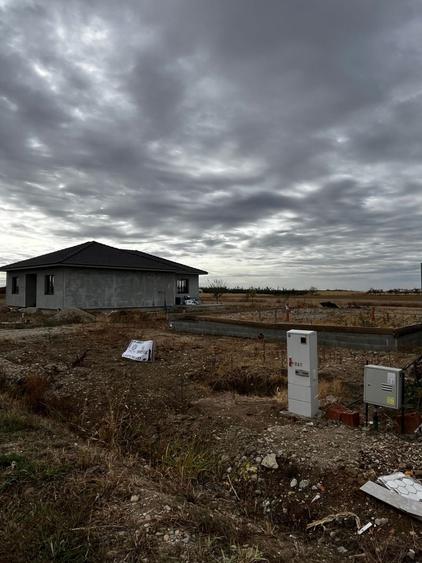 Teren Construcții intravilan de 500 mp, în Sântion