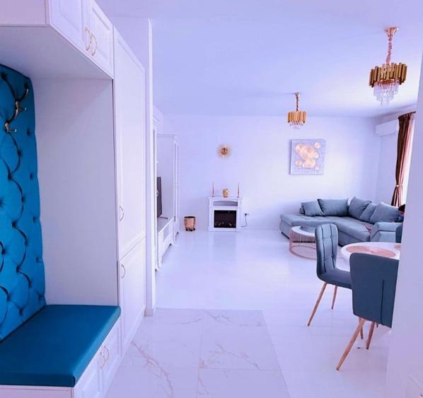 Apartament cu 3 camere decomandat, mobilat în Pipera