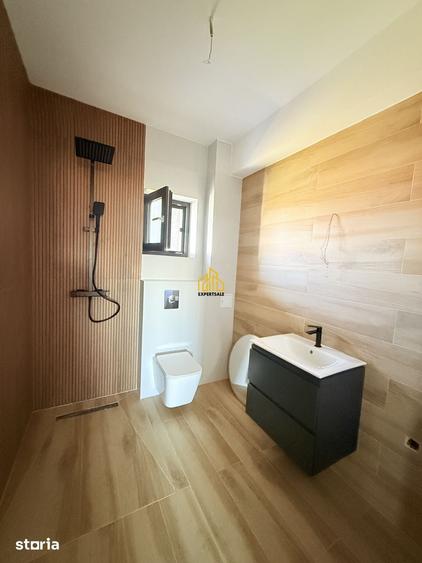 Casă cu 4 camere cu Teren 400 Mp în Domnești