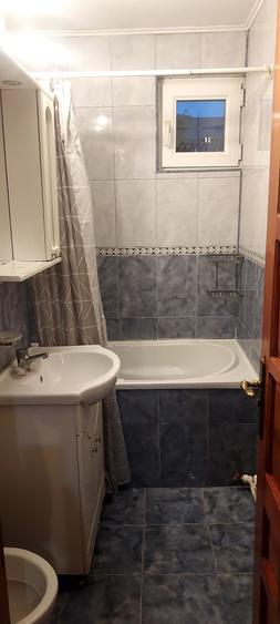 Apartament cu 2 camere decomandat în Băceni