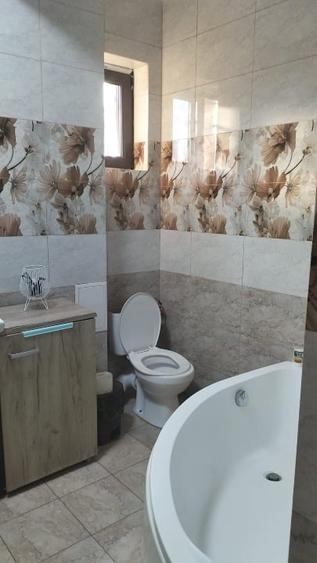 Apartament cu 2 camere decomandat, mobilat în Km 5