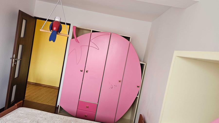 Apartament cu 2 camere decomandat în Sârbi
