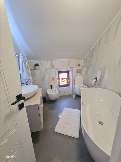 Casă cu 4 camere cu Teren 300 Mp în Hărman