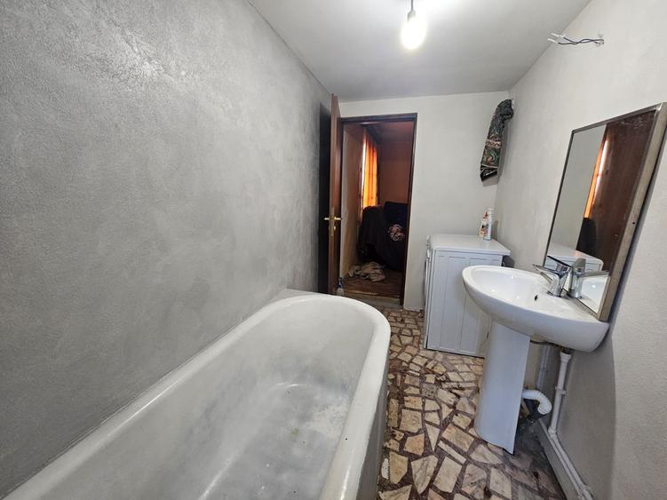 Casă individuală cu 4 camere cu Teren 1116 Mp în Valea Doftanei
