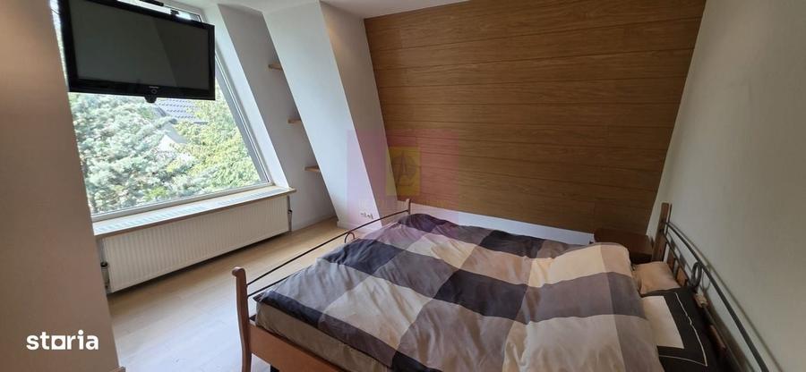 Casă cu 4 camere în Central
