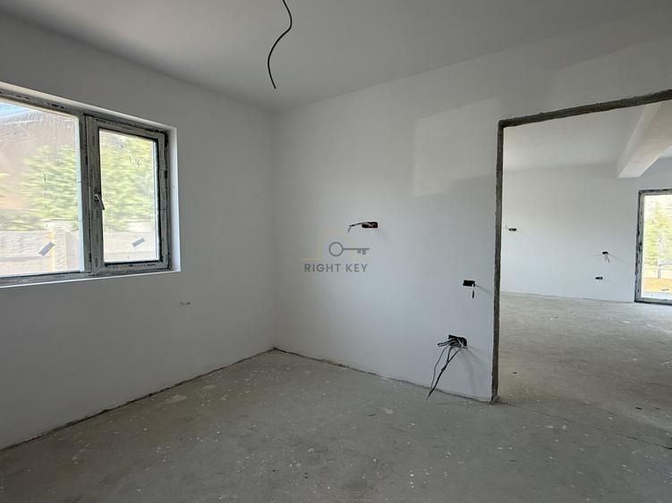Duplex cu 3 camere cu Teren 250 Mp în Clinceni