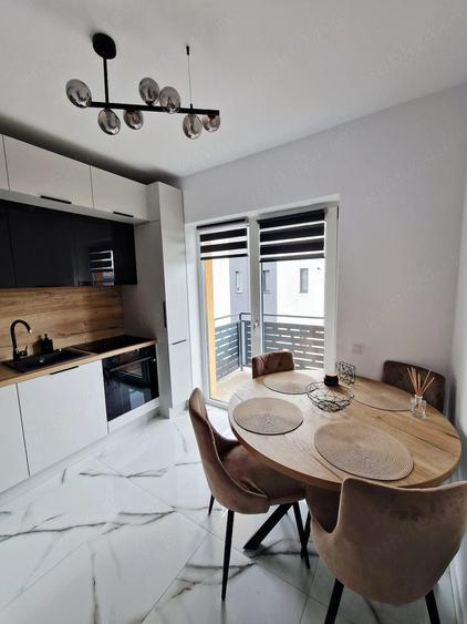 Apartament cu 3 camere decomandat în Apahida
