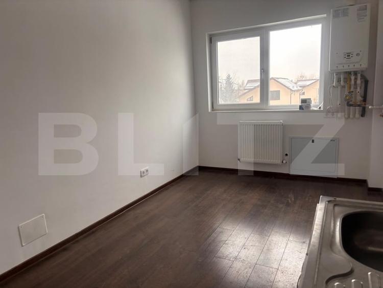 Apartament cu 3 camere decomandat în Viforâta