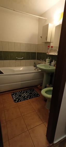 Apartament cu 3 camere decomandat, mobilat în Păcurari