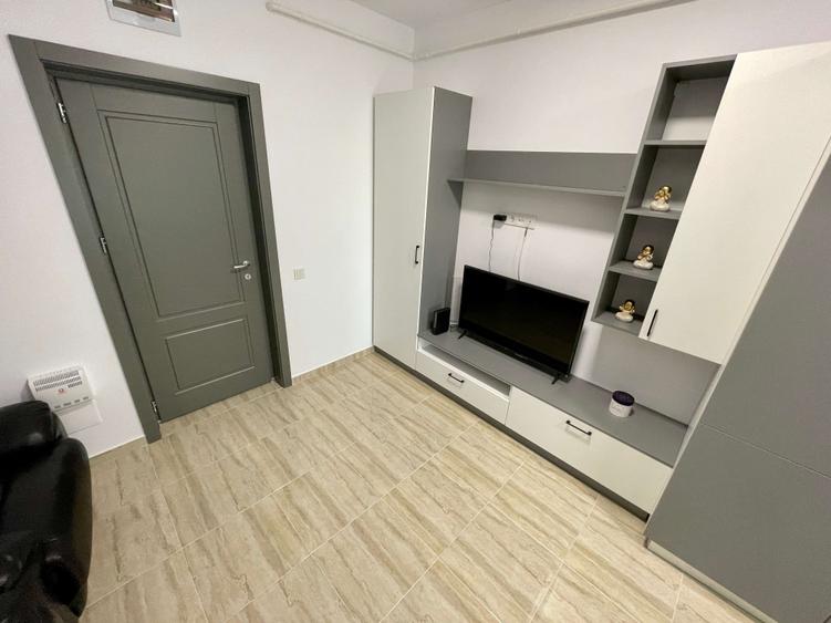 Apartament cu 2 camere semidecomandat în Ultracentral