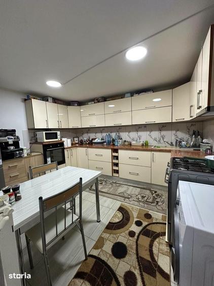De vanzare casa de locuit si spatiu comercial, 260mp construiti 99000e - 12