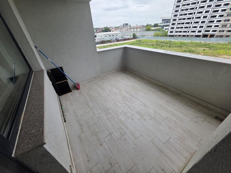 Apartament cu 2 camere decomandat în Lacul Morii