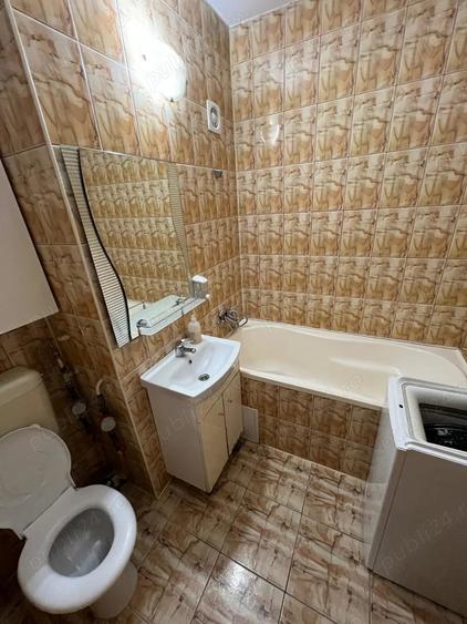 Apartament cu 3 camere decomandat în Nufărul