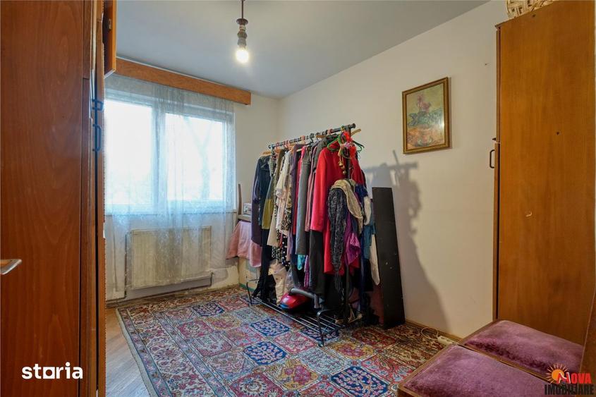 Apartament cu 4 camere în Astra
