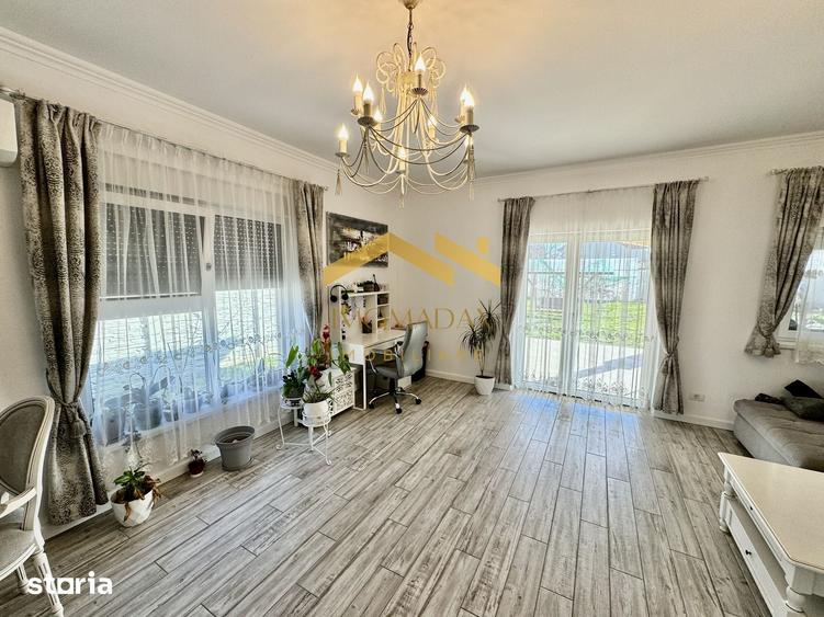 Casă cu 4 camere cu Teren 1000 Mp în Sânmihaiu Român